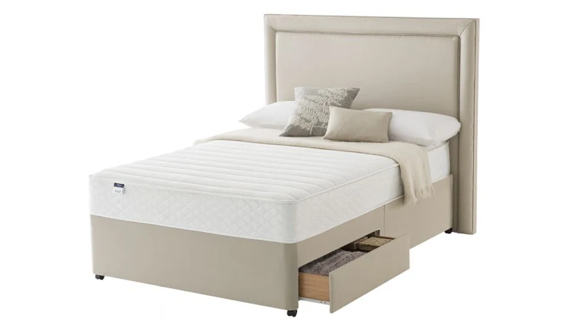 Uma imagem do Silentnight Hatfield Memory Foam 2 Drawer Divan.